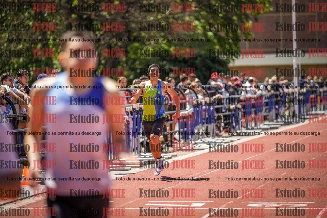 Fotos de los 400 m llanos de varones