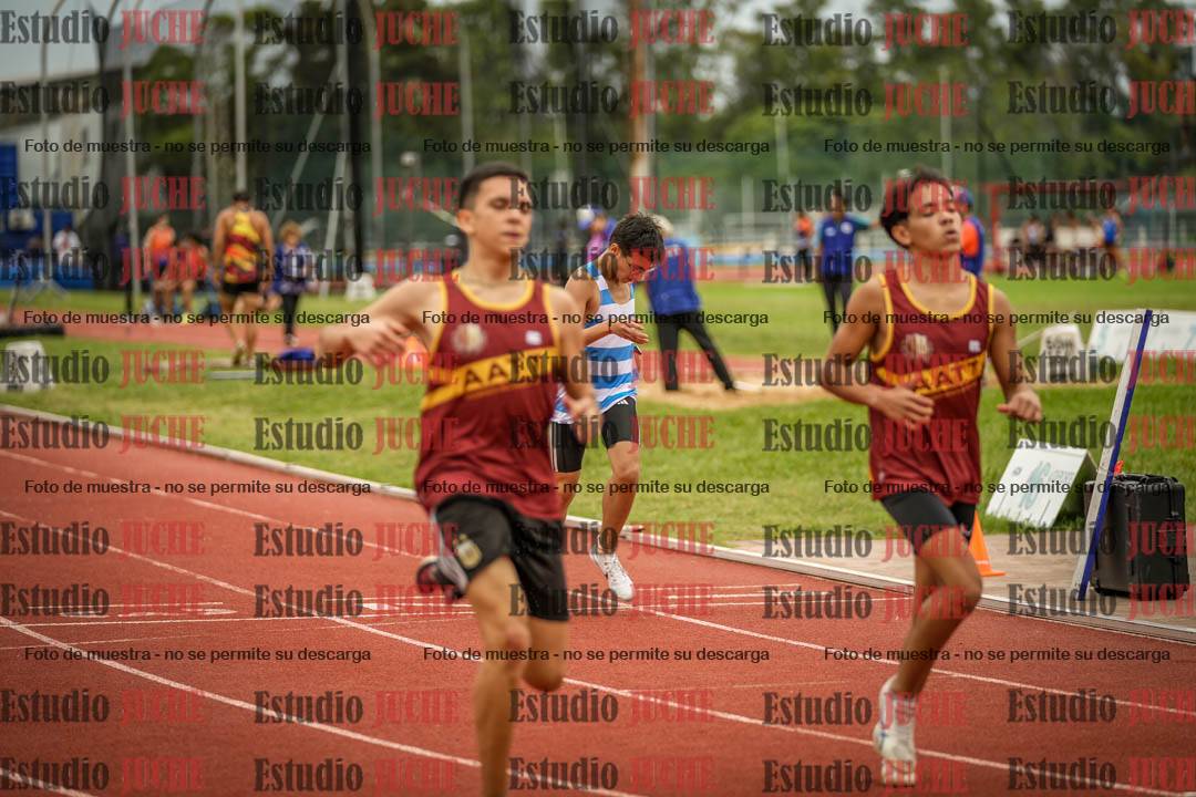 Fotos de los 400 m llanos de varones