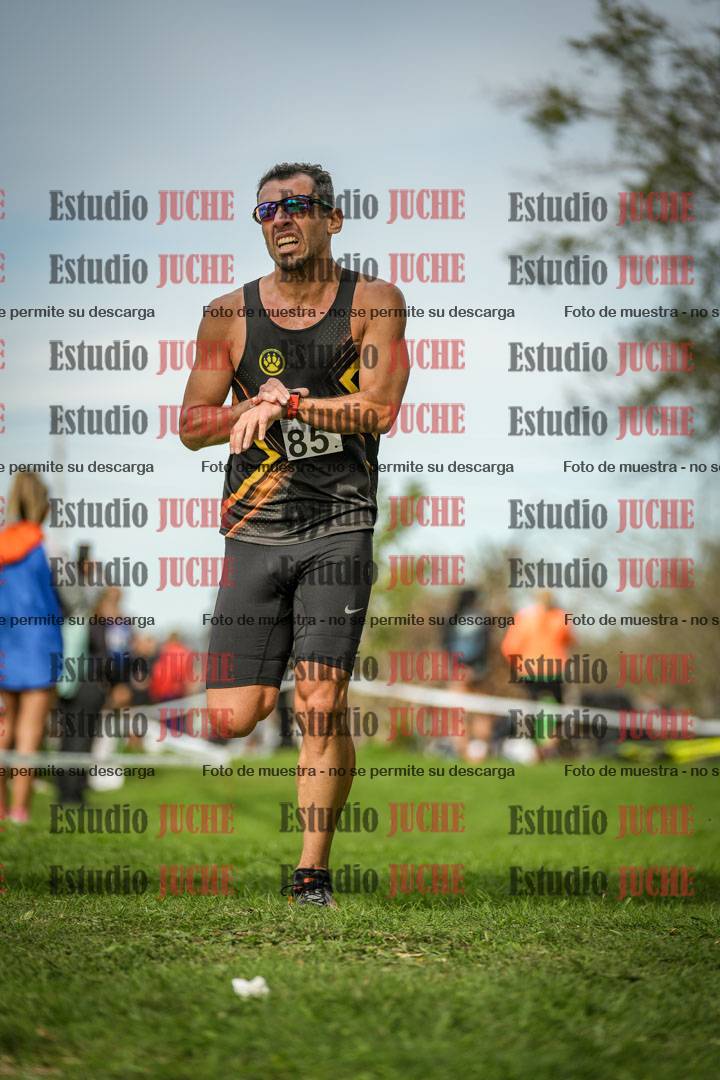 Fotos de la llegada del cross de 8000 m