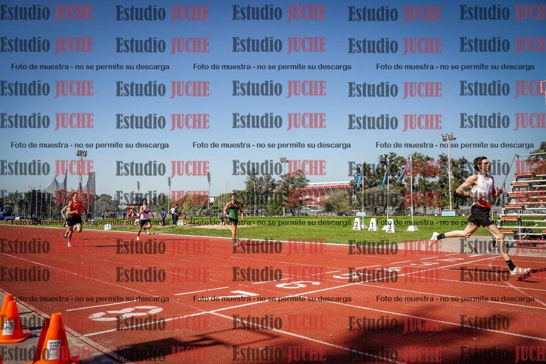 Fotos de los 400 m llanos de varones