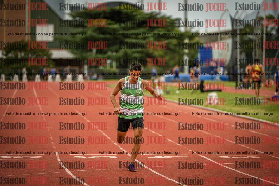 Fotos de los 400 m llanos de varones