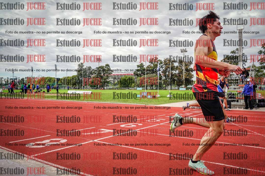 Fotos de los 400 m llanos de varones