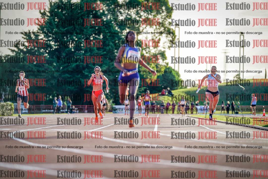 Fotos de los relevos 4x100 m de mujeres