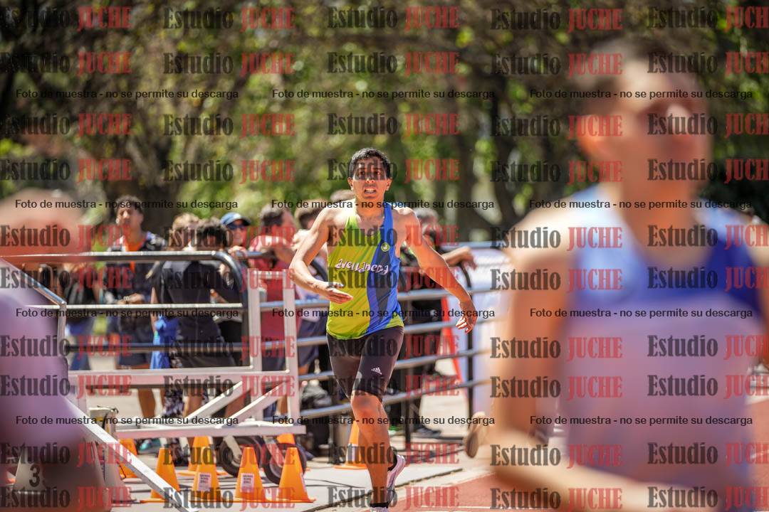 Fotos de los 400 m llanos de varones