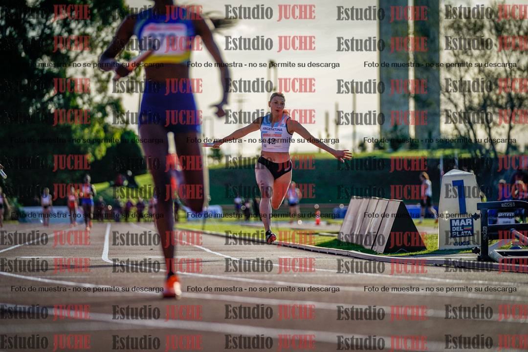 Fotos de los relevos 4x100 m de mujeres