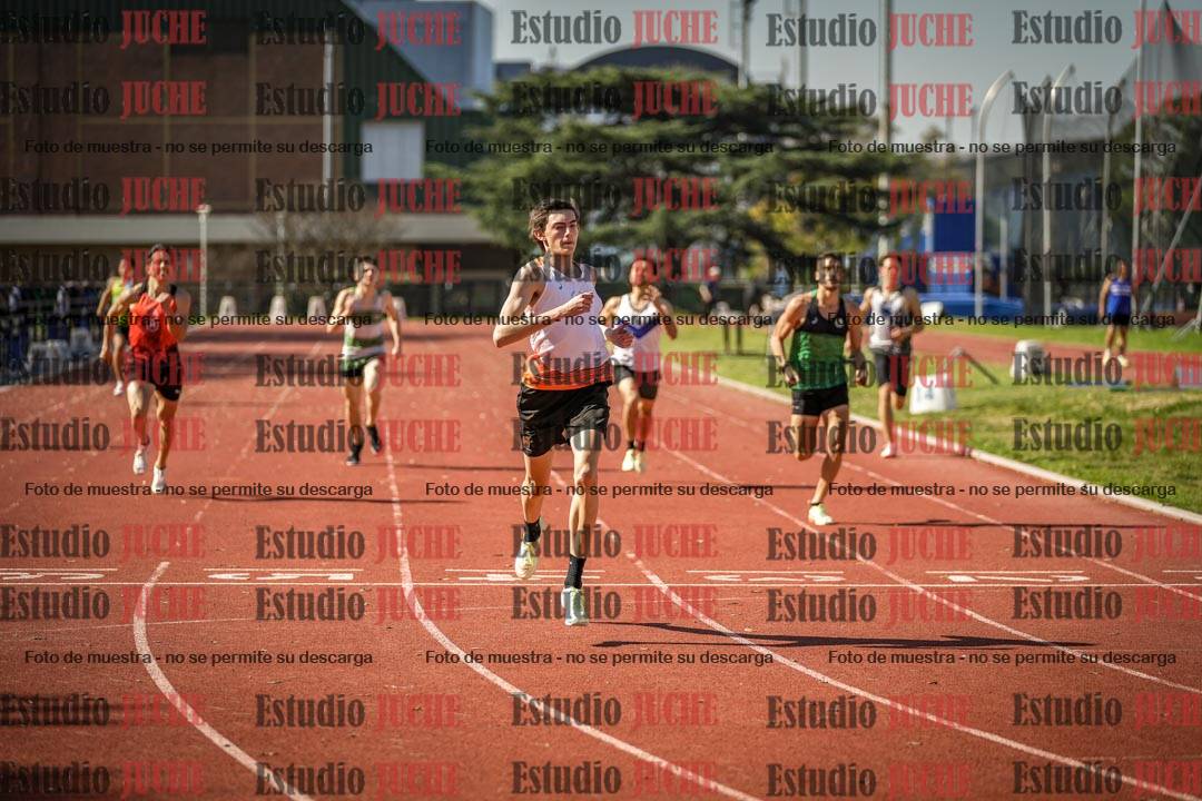 Fotos de los 400 m llanos de varones