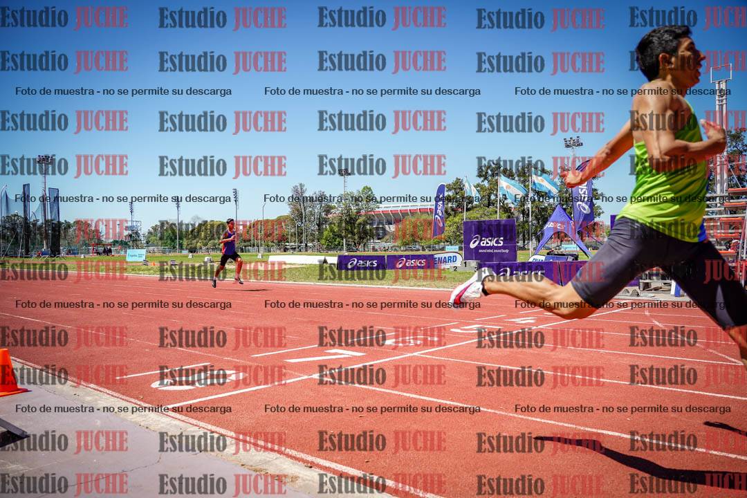 Fotos de los 400 m llanos de varones