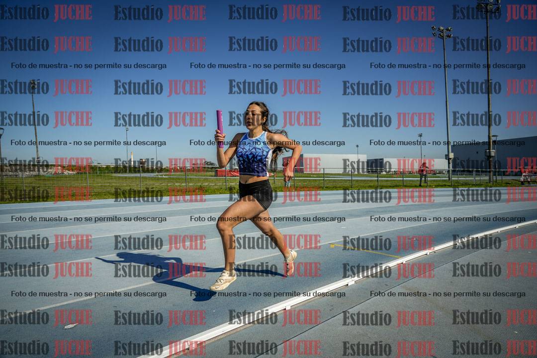 Fotos de las postas 8x300 m mixtas