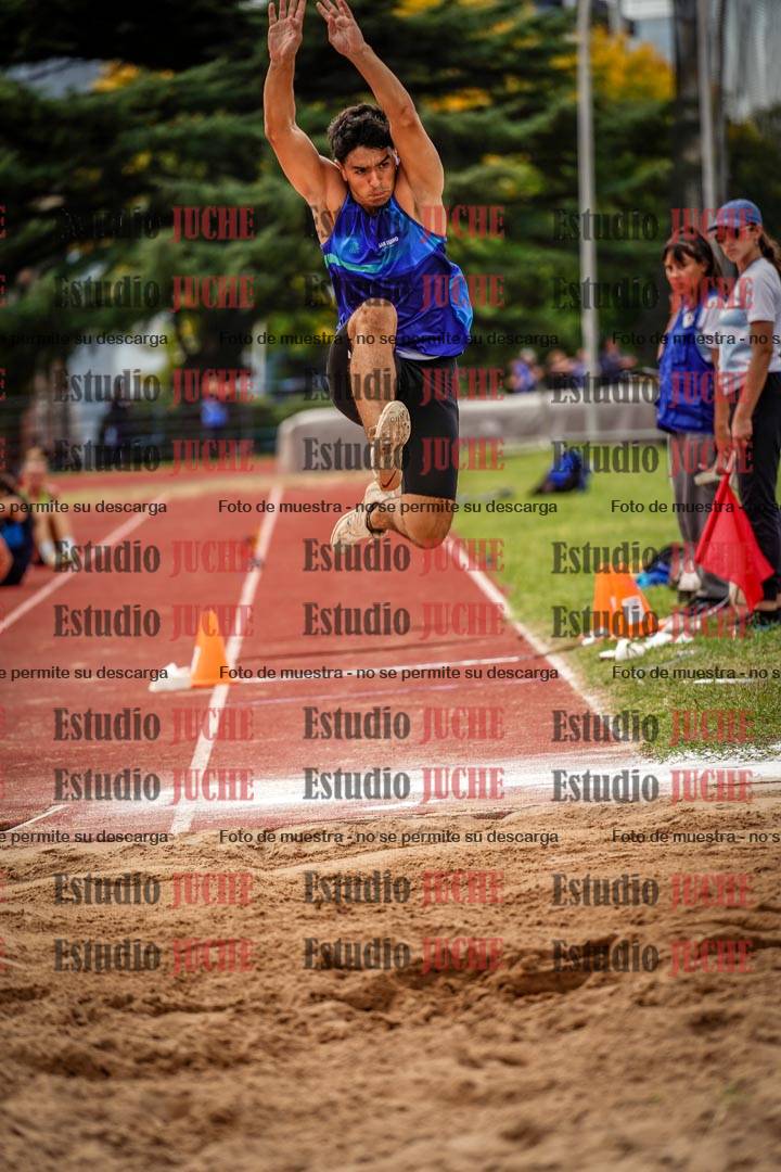 Fotos del salto triple de mujeres y varones
