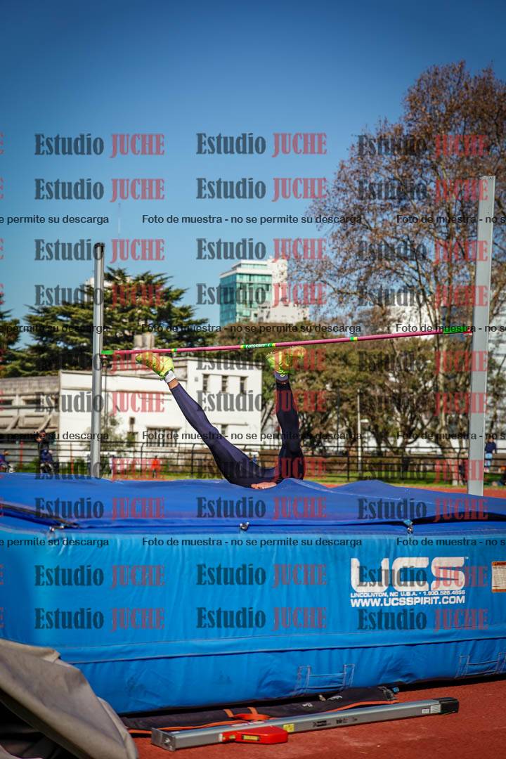 Fotos del salto en alto - todos los grupos