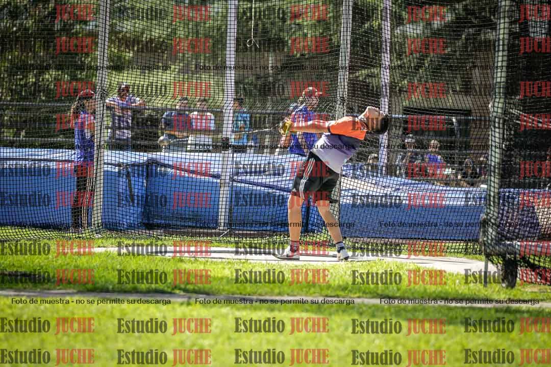 Fotos del lanzamiento de martillo de varones