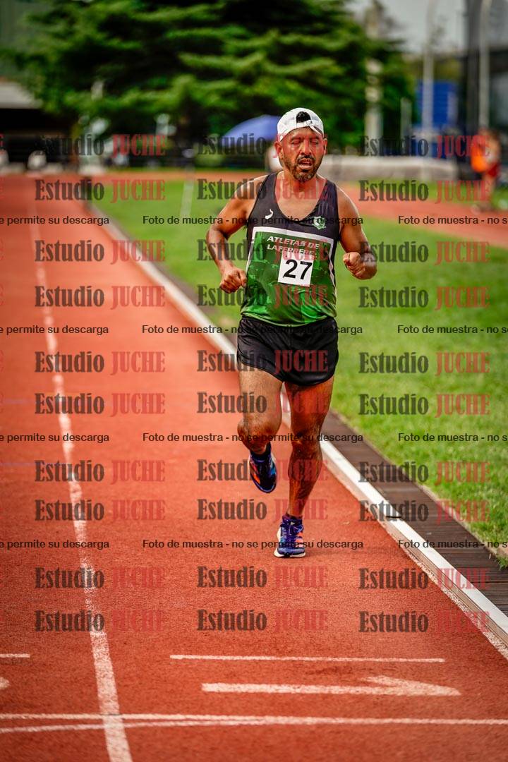Fotos de los 3000 m con obstáculos de varones