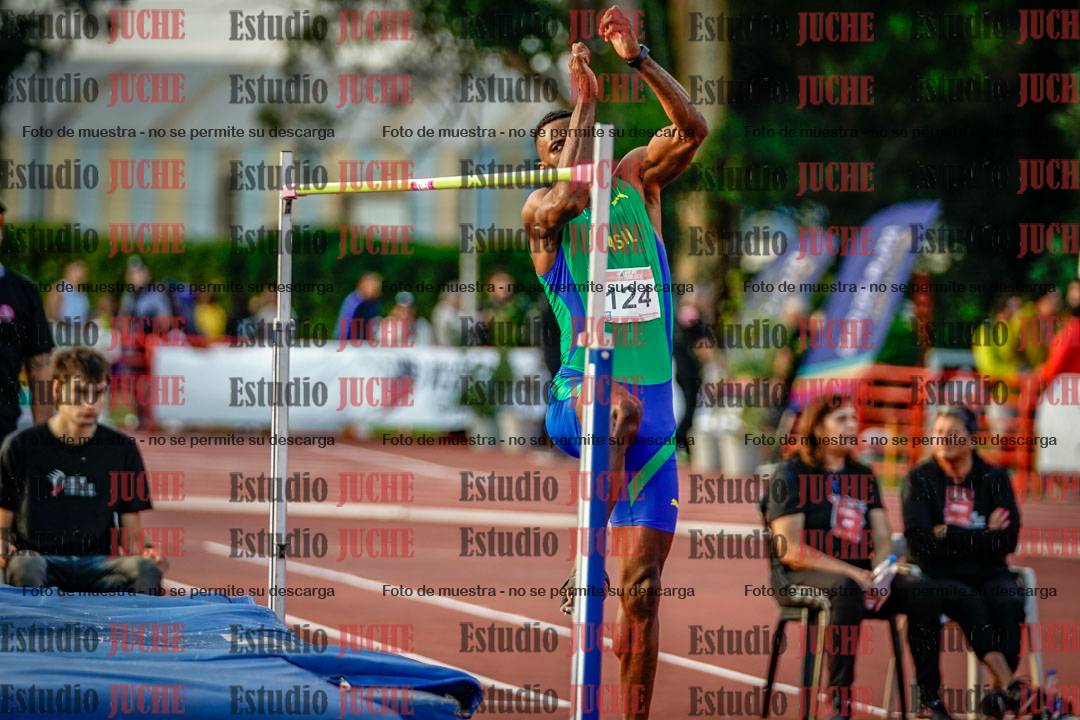 Fotos del salto en alto de varones - deca 4