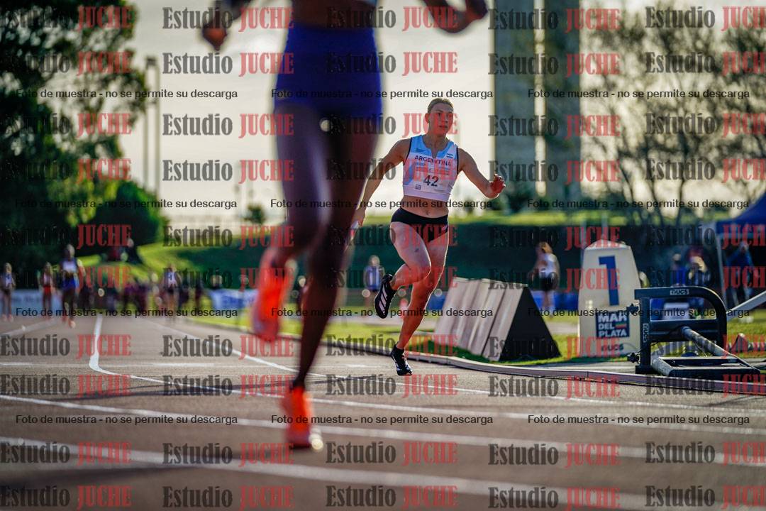 Fotos de los relevos 4x100 m de mujeres