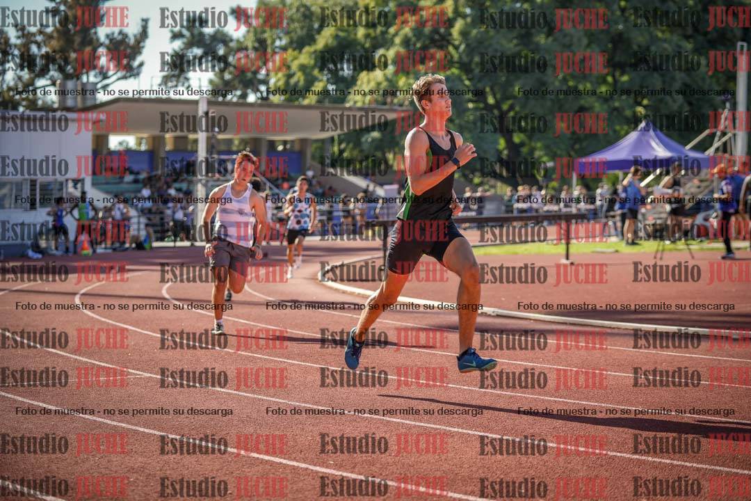 Fotos de los 400 m llanos de varones