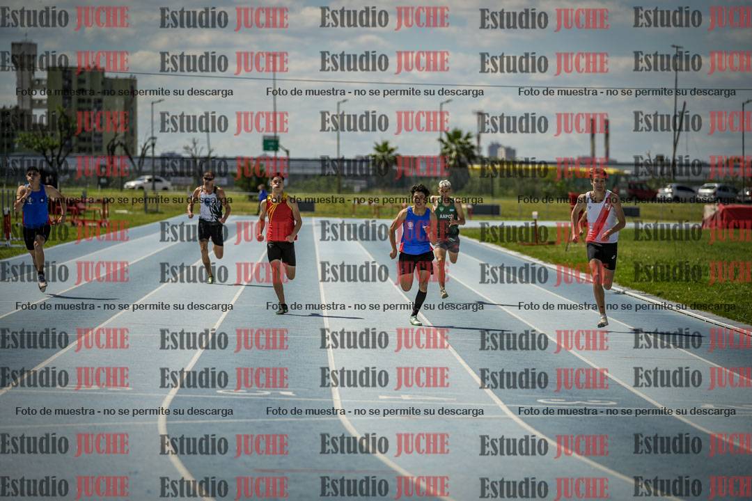 Fotos de los 400 m llanos de varones