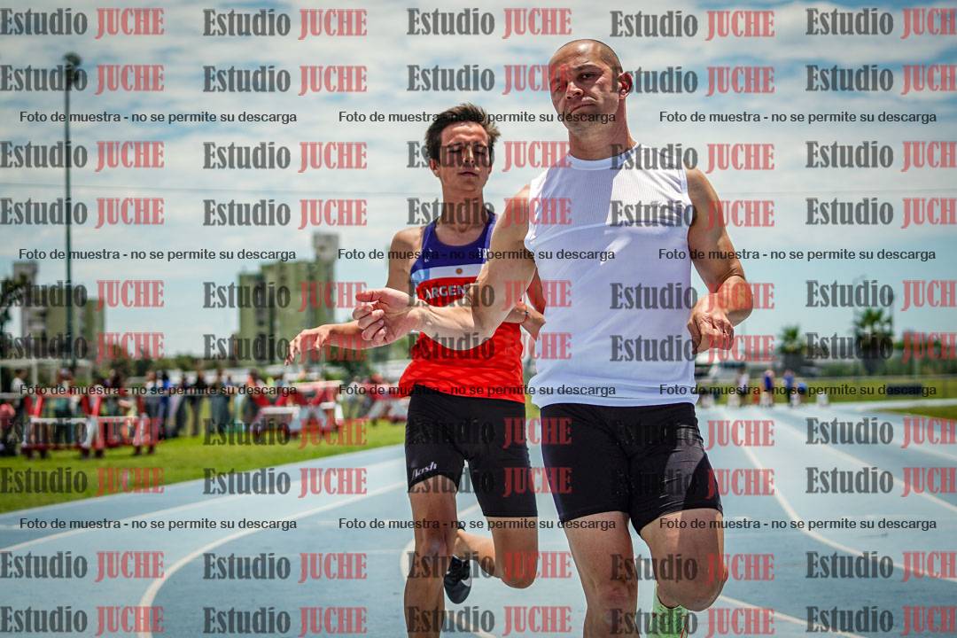 Fotos de los 100 m llanos de varones