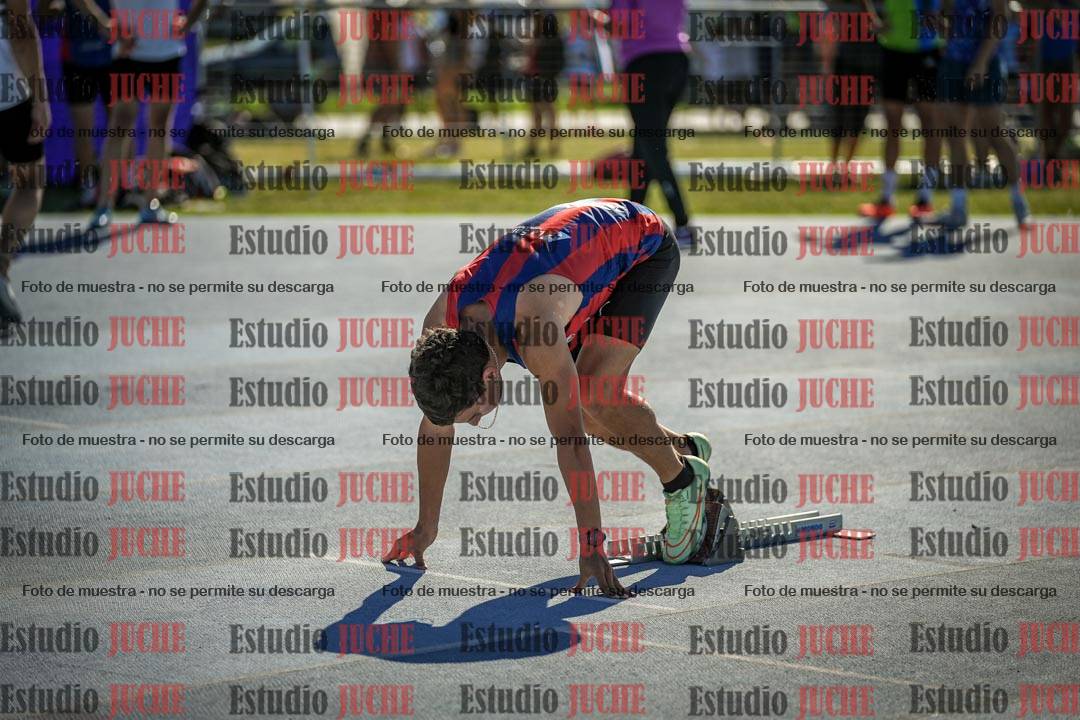 Fotos de los 400 m llanos de varones