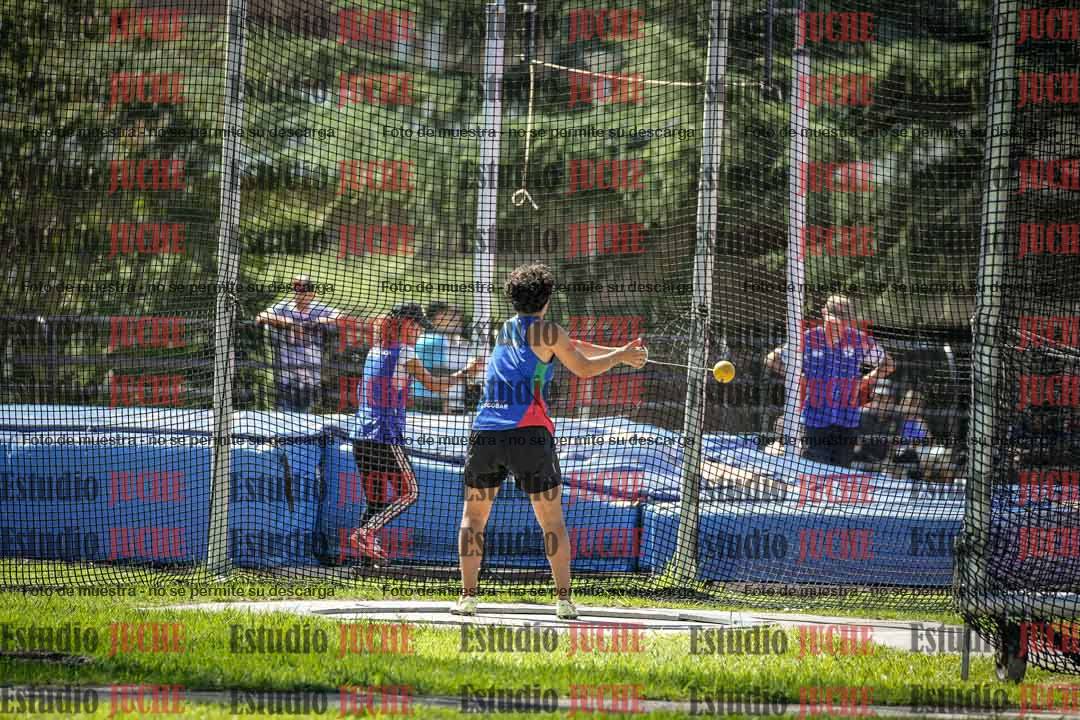 Fotos del lanzamiento de martillo de varones