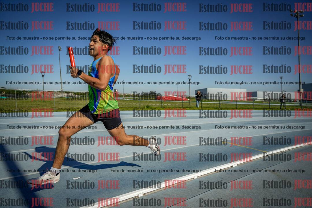 Fotos de las postas 8x300 m mixtas
