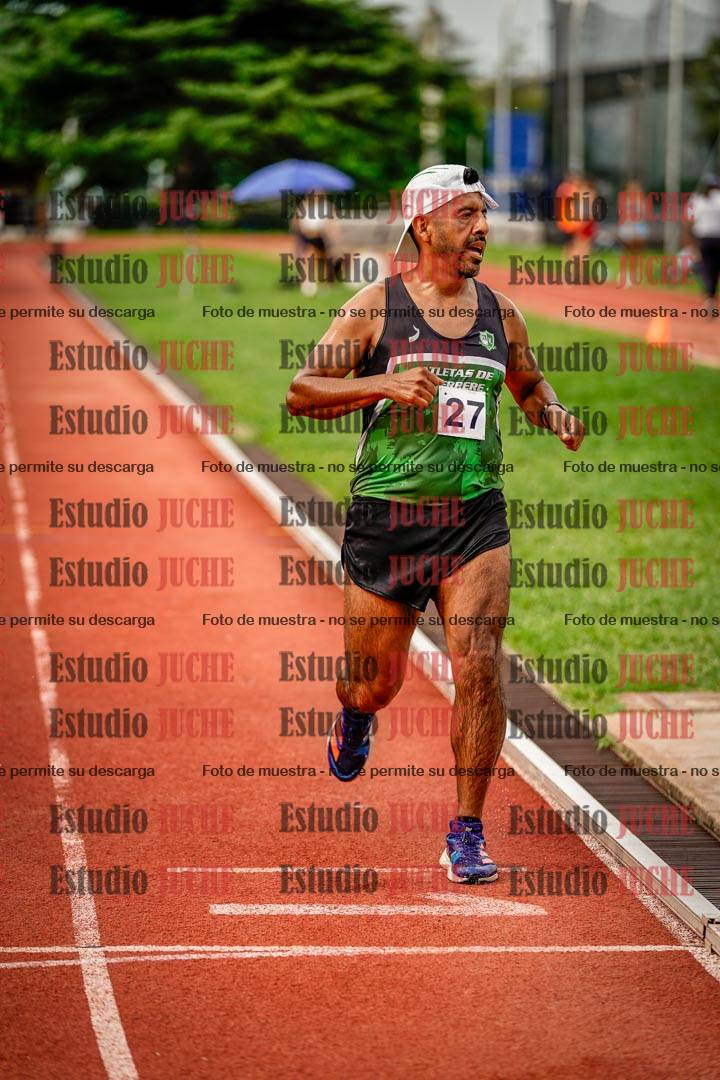 Fotos de los 3000 m con obstáculos de varones