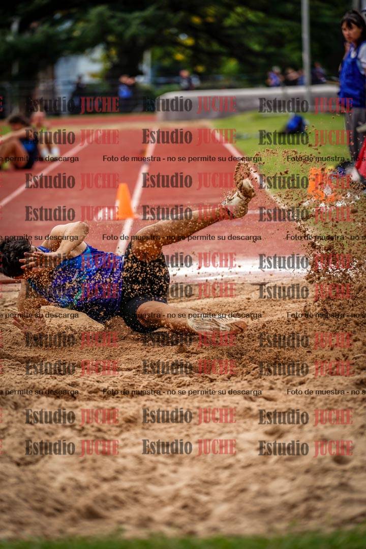 Fotos del salto triple de mujeres y varones