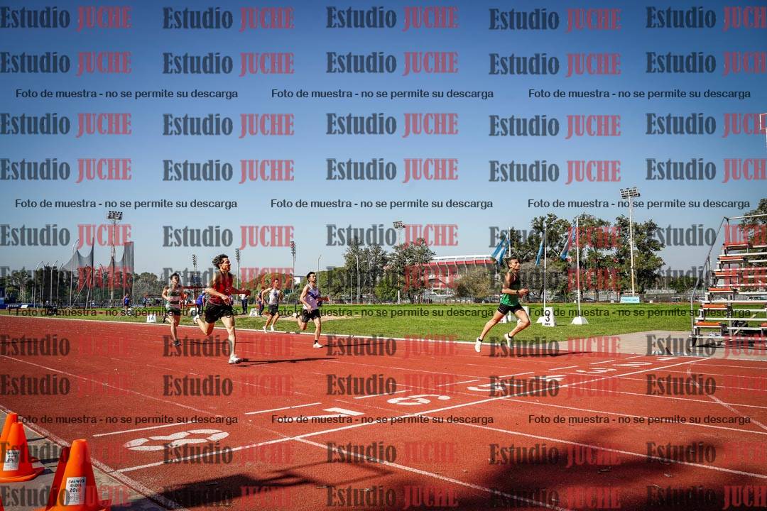 Fotos de los 400 m llanos de varones