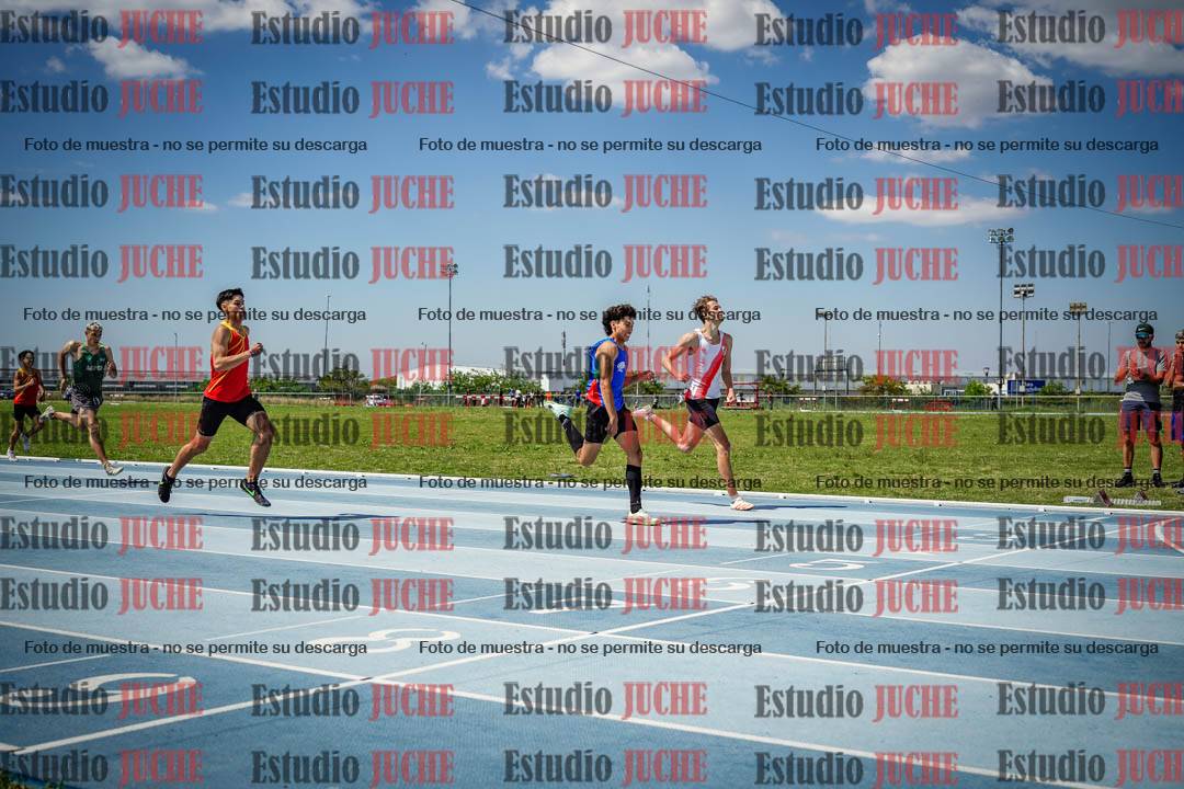 Fotos de los 400 m llanos de varones