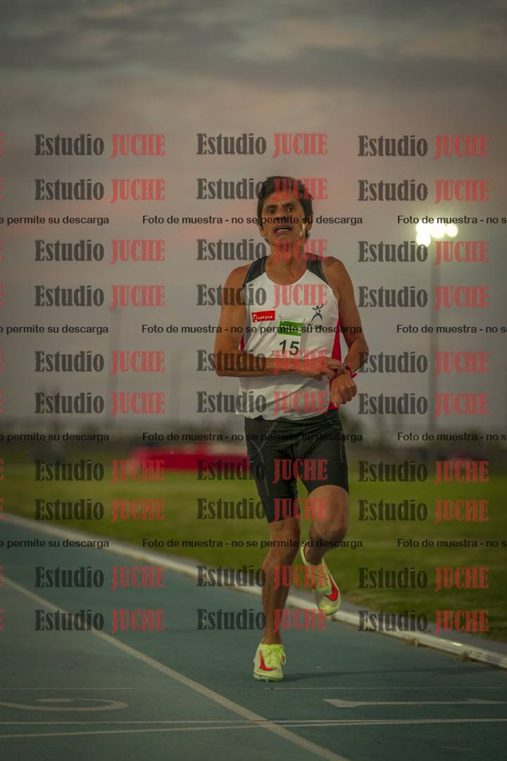 Fotos de los 3000 m llanos de varones