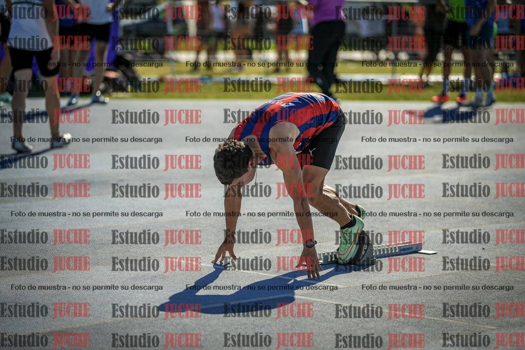 Fotos de los 400 m llanos de varones
