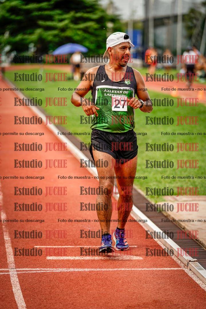 Fotos de los 3000 m con obstáculos de varones