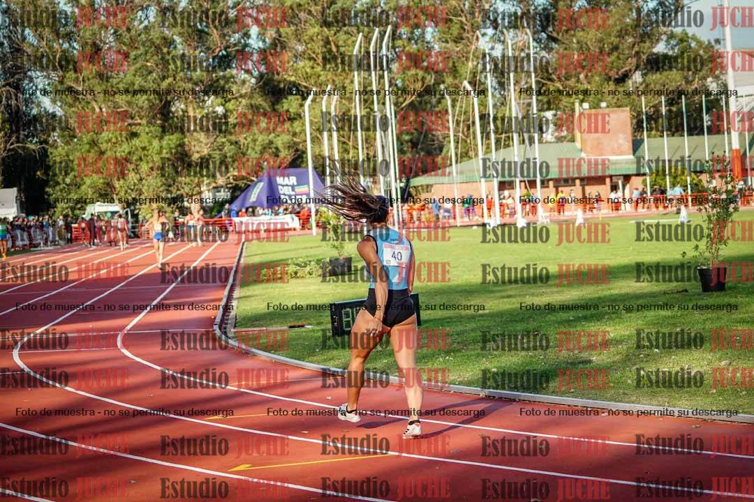 Fotos de los relevos 4x100 m de mujeres