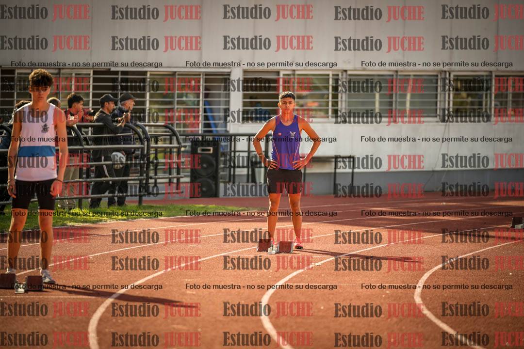 Fotos de los 400 m llanos de varones