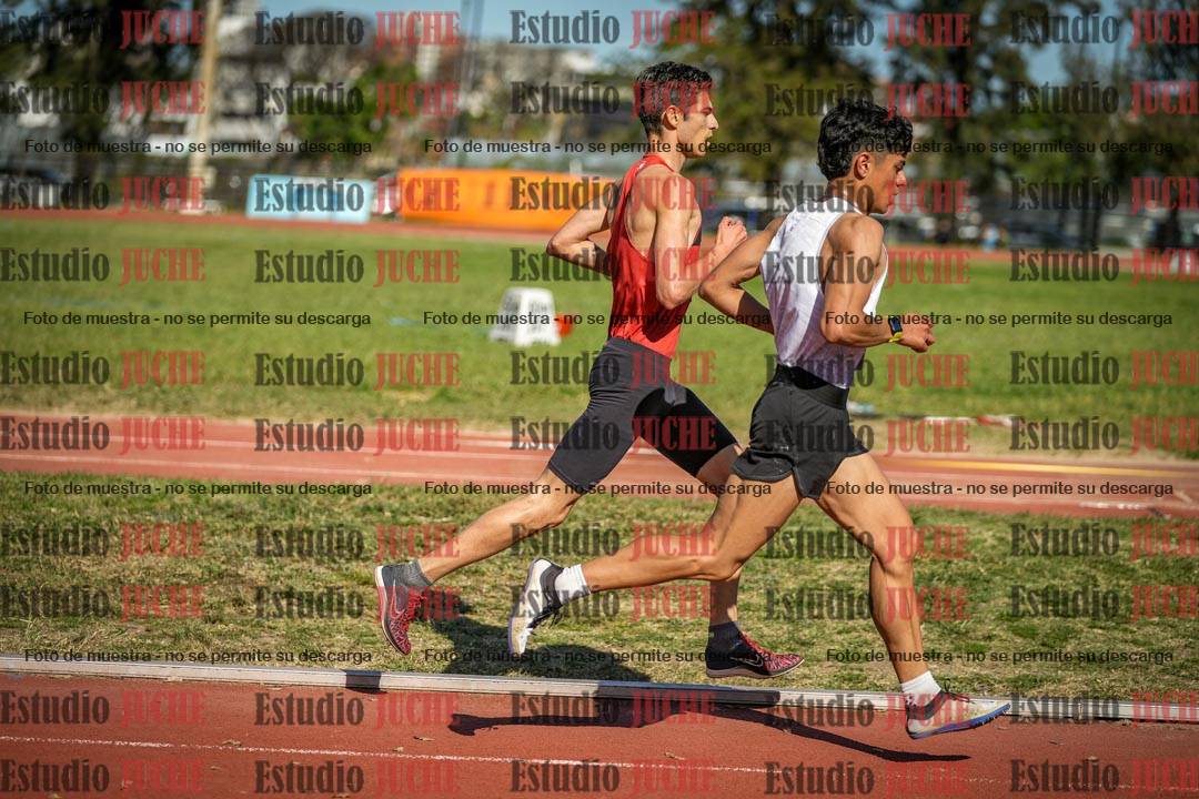 Fotos de los 5000 m llanos de varones