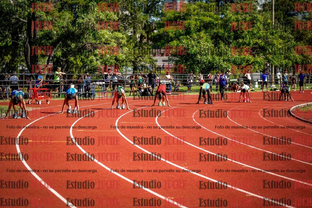 Fotos de los 200 m llanos de varones