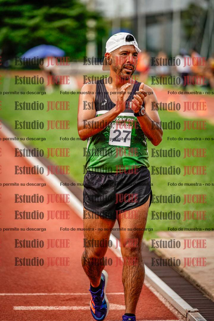 Fotos de los 3000 m con obstáculos de varones