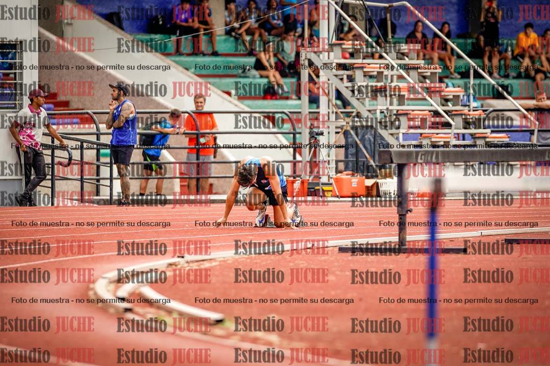 Fotos de los 400 m con vallas de varones