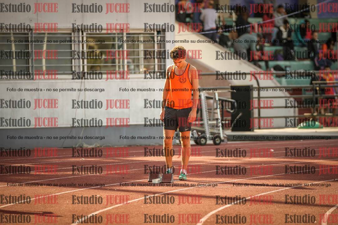 Fotos de los 400 m llanos de varones