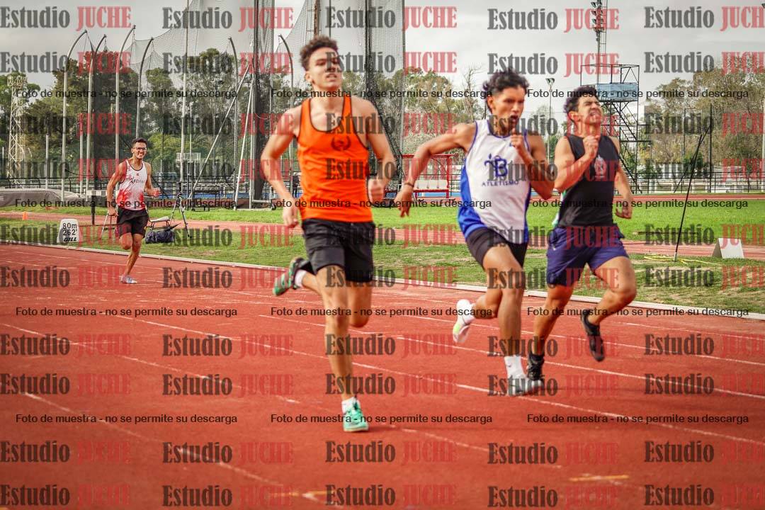 Fotos de los 400 m llanos de varones