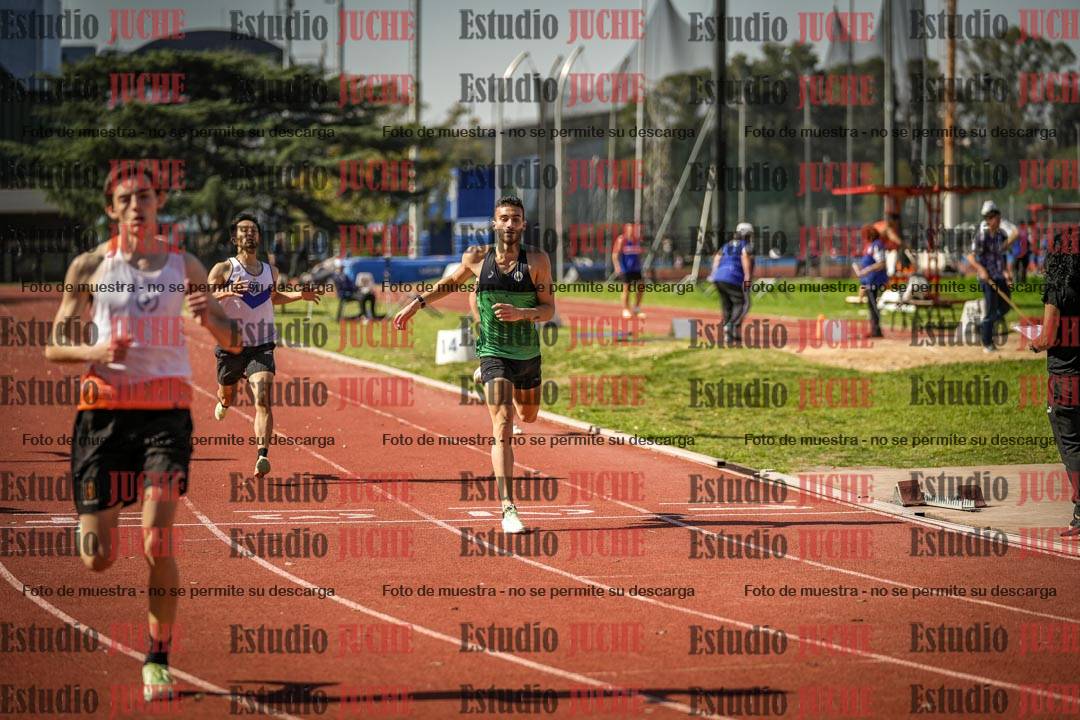 Fotos de los 400 m llanos de varones