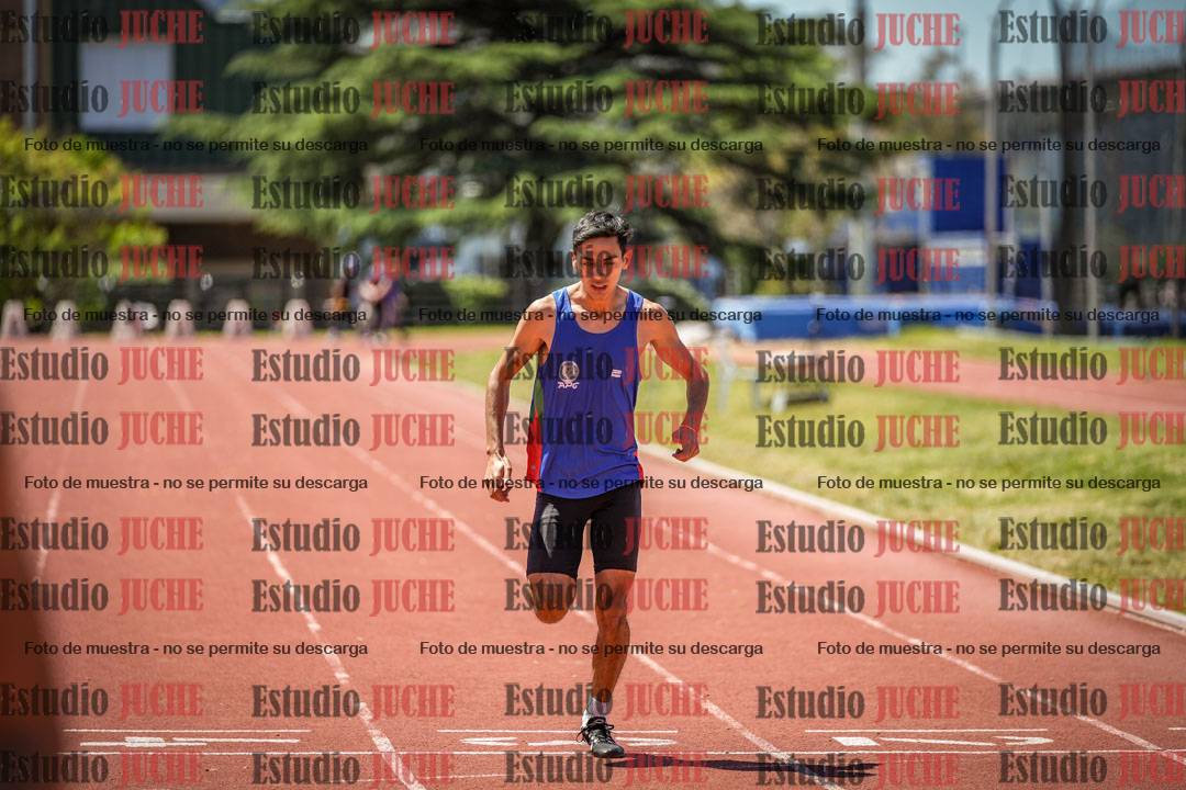 Fotos de los 400 m llanos de varones