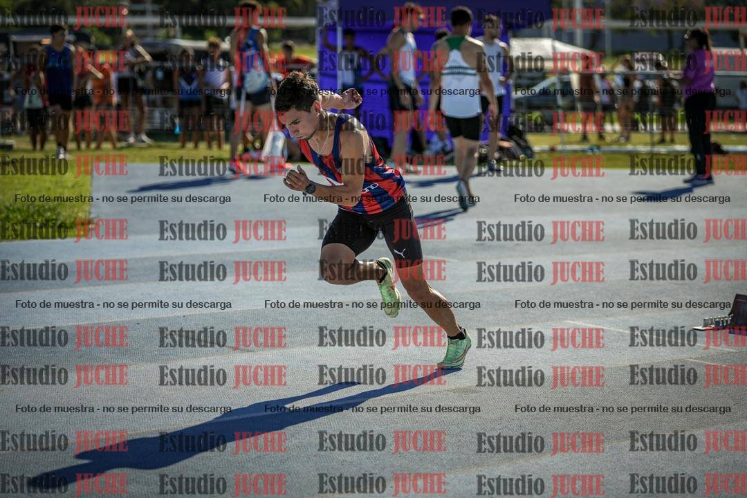 Fotos de los 400 m llanos de varones