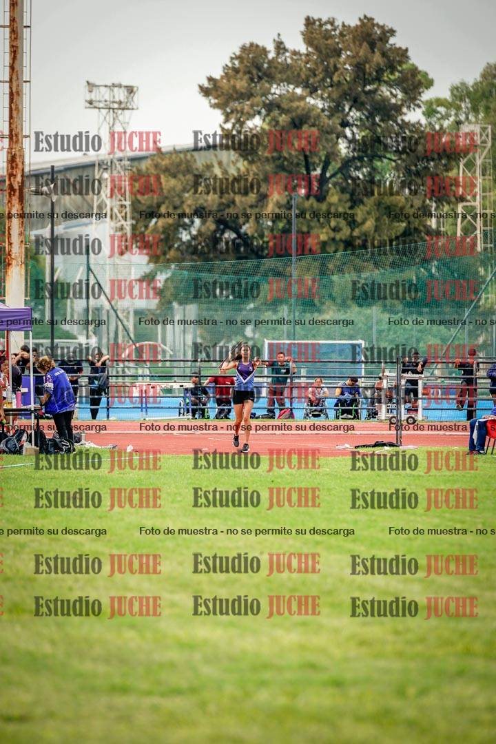 Fotos del salto triple de mujeres y varones