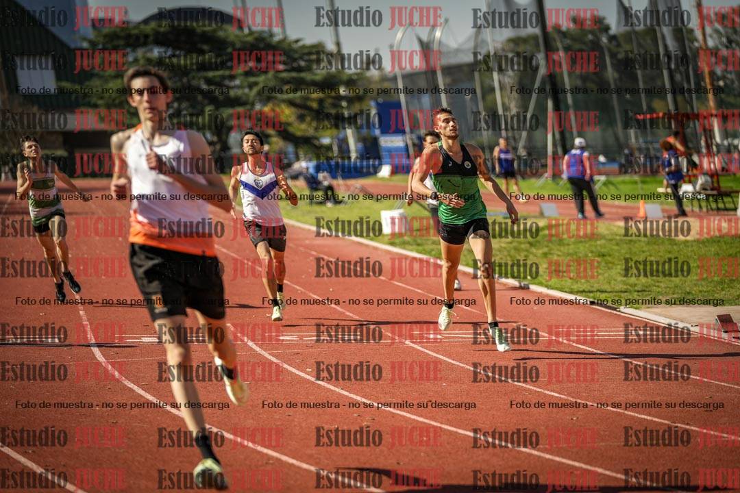 Fotos de los 400 m llanos de varones