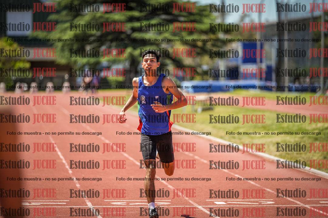 Fotos de los 400 m llanos de varones