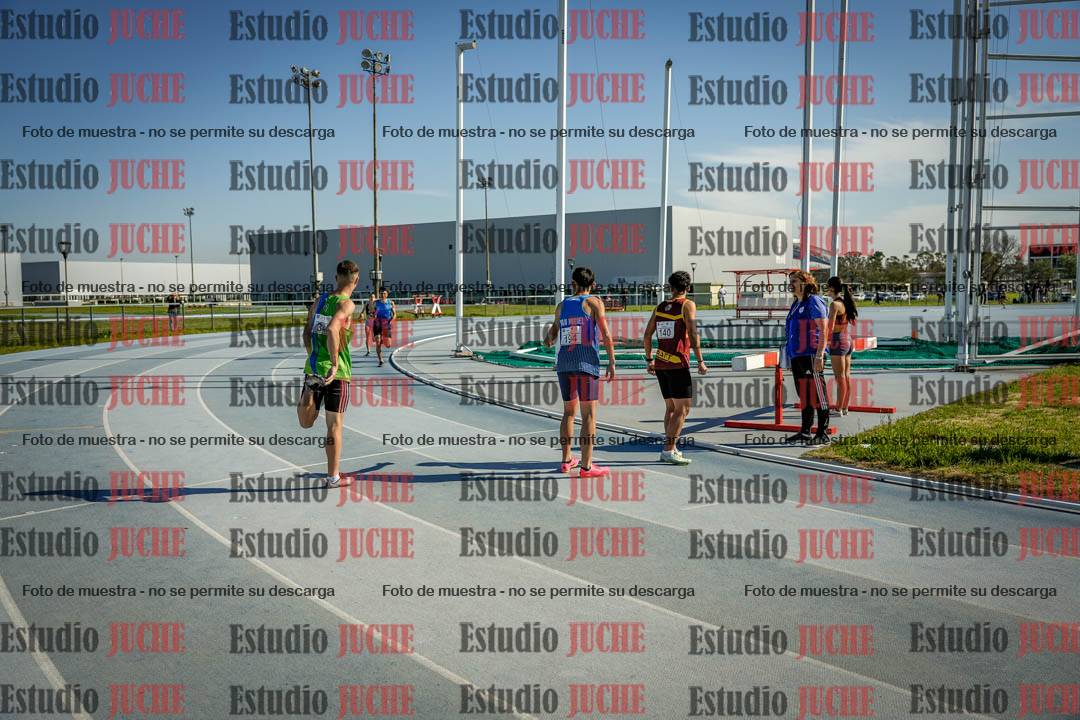 Fotos de las postas 8x300 m mixtas