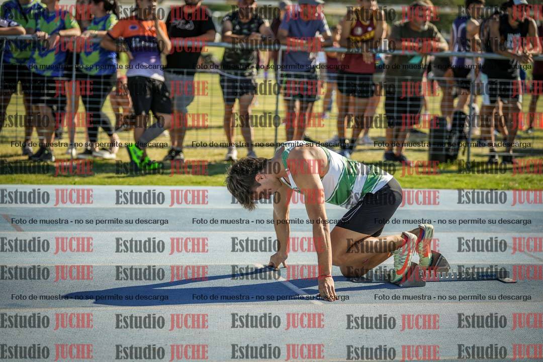 Fotos de los 400 m llanos de varones
