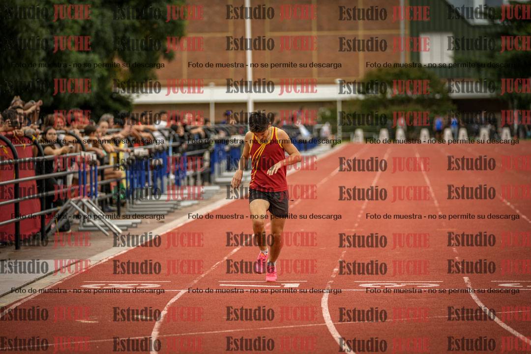 Fotos de los 400 m llanos de varones