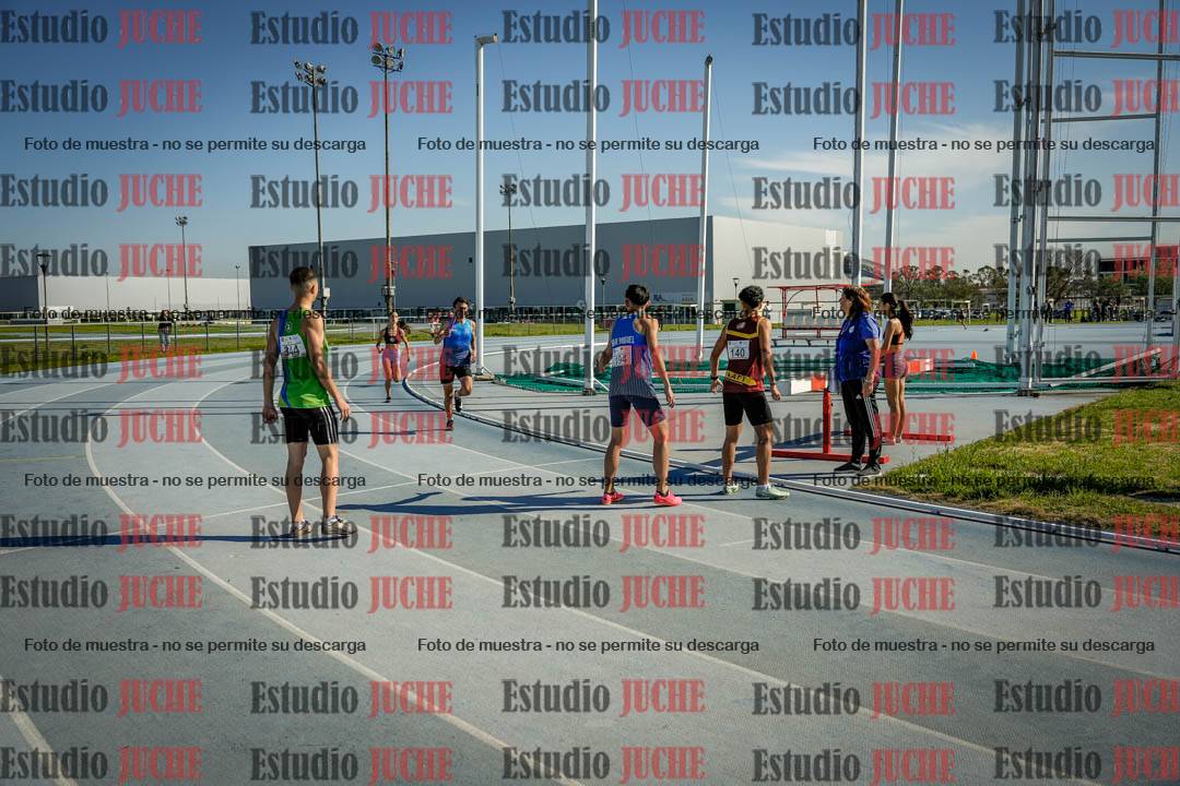 Fotos de las postas 8x300 m mixtas