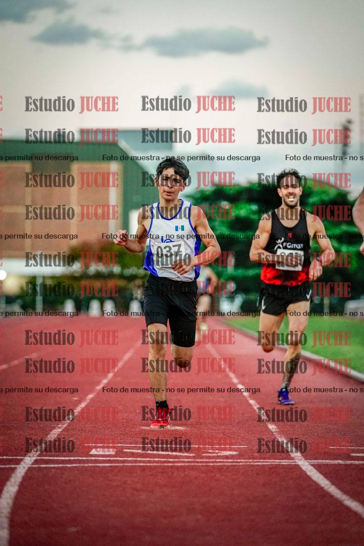 Fotos de los 1500 m llanos de varones